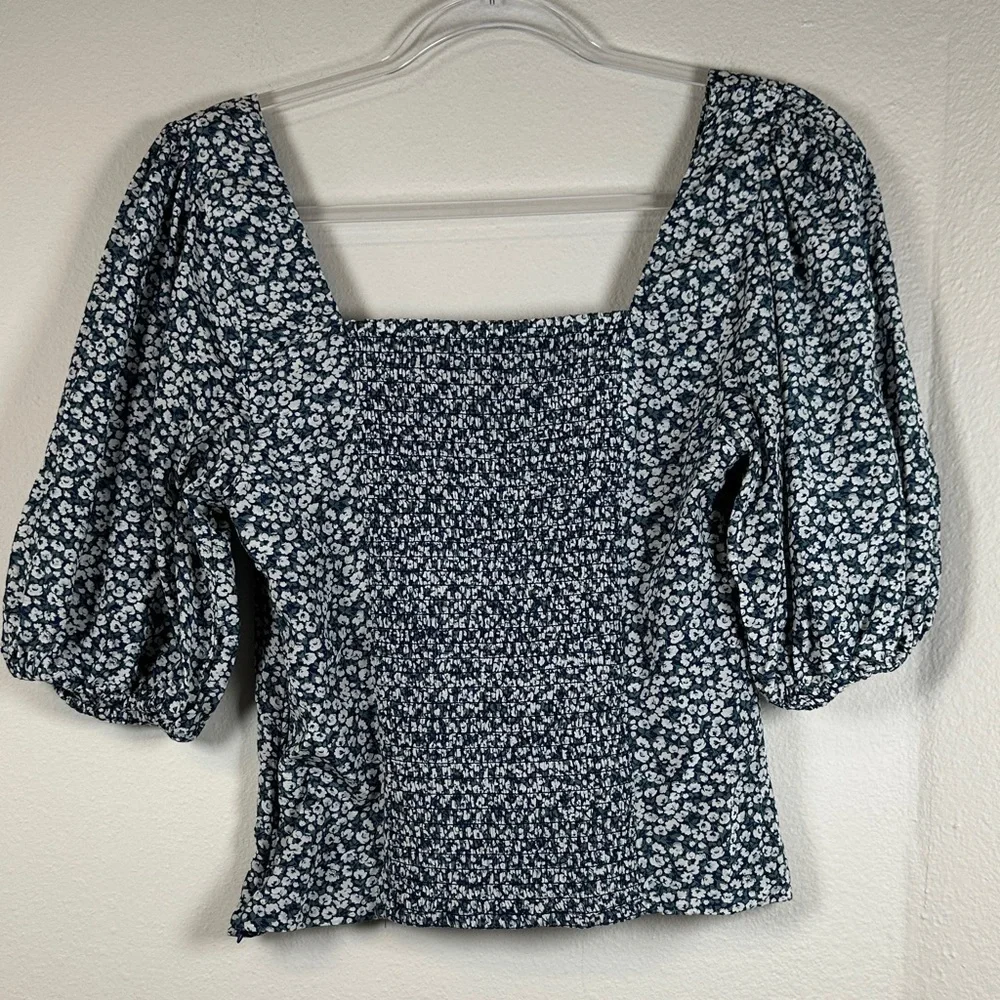 Abercrombie & Fitch Floral Puff Sleeve Cropped Blouse Smocked Back Top S